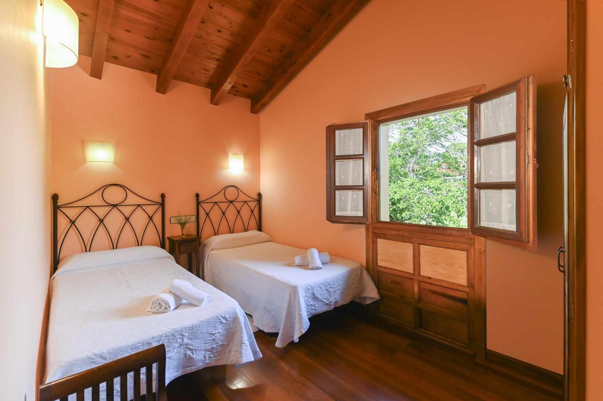 Apartamentos Rurales El Cuetu Picones  Buitenkant foto
