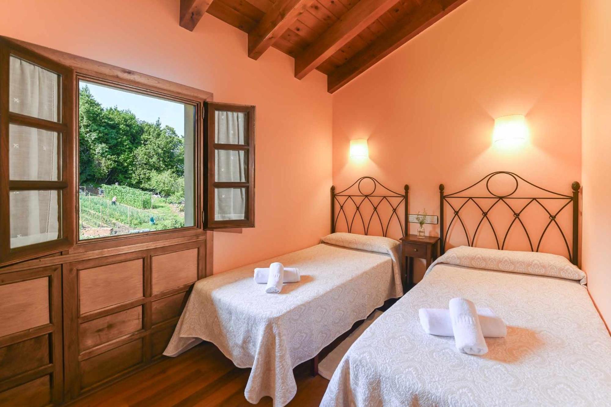 Apartamentos Rurales El Cuetu Picones  Buitenkant foto